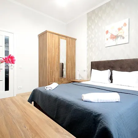 удатного 5 Apartment *