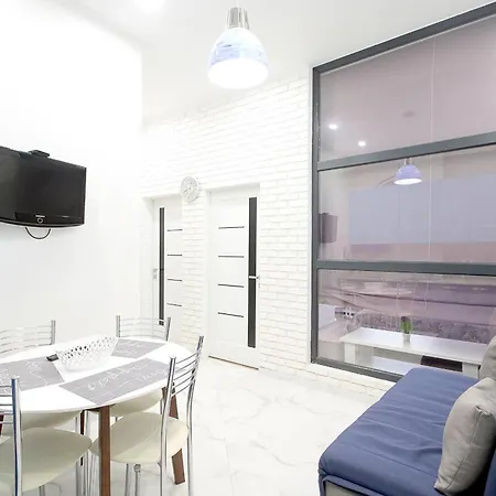 удатного 5 Apartment *