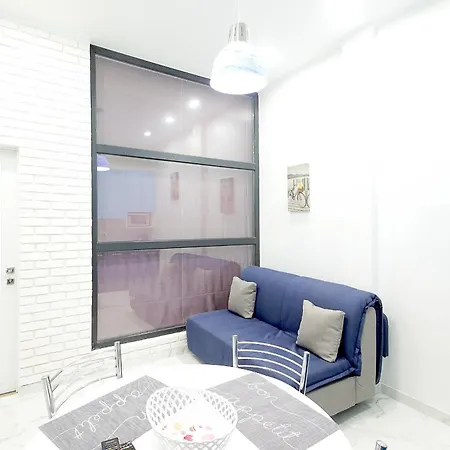 Apartment удатного 5 *